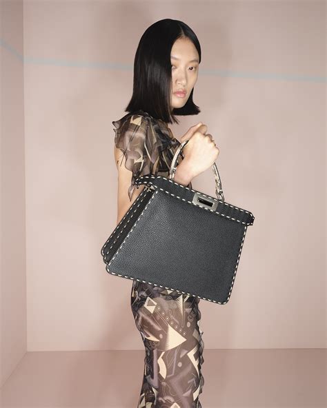 fendi i see you 卡夹怎么样|Fendi's PeekabooISeeU Bag Review .